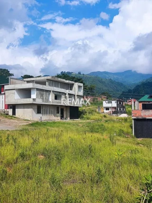 Terreno. Venta. La Rotaria