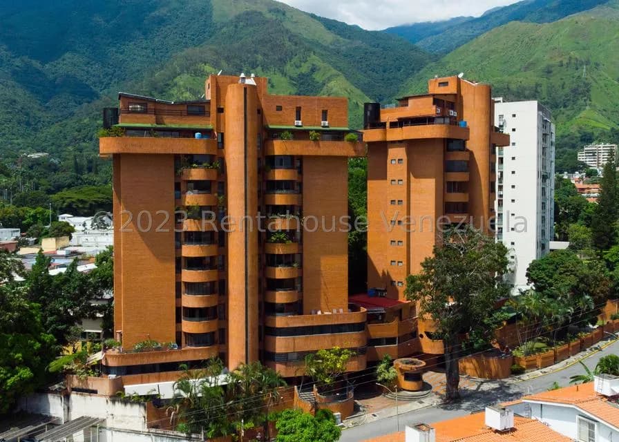Apartamento (Duplex) en Venta en Los Chorros, Distrito Metropolitano