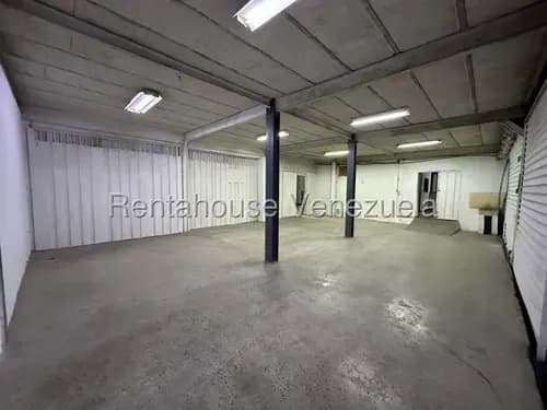 *al/local Con 2 Oficinas, Depósito Y Mas En Alquiler Centro Barquisimeto, Av. Libertador, Lara, Venezuela, Cod. 25-19350 / 1 Baños 145 M2