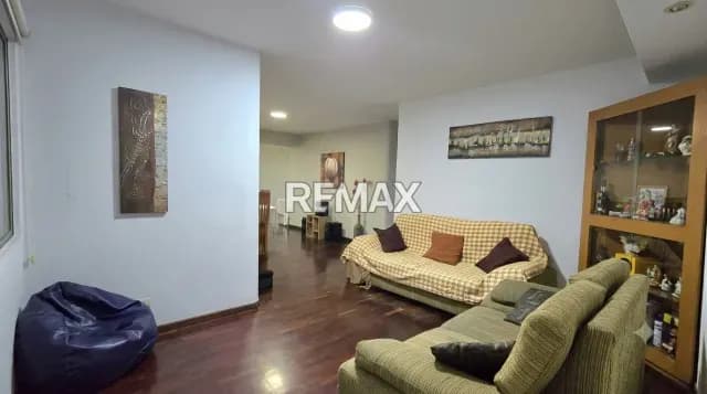 AMPLIO APARTAMENTO EN VENTA MONTALBAN III PB.