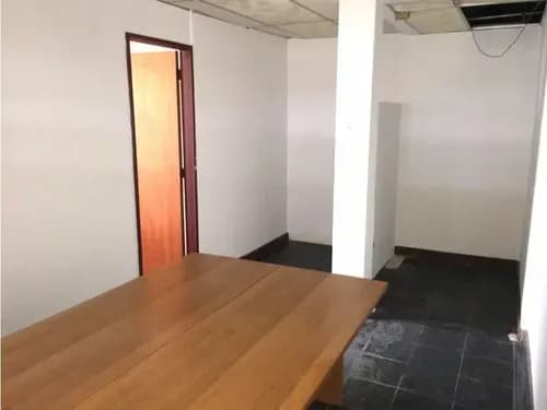 Alquilo Oficina 120m2 Los Palos Grandes 5360