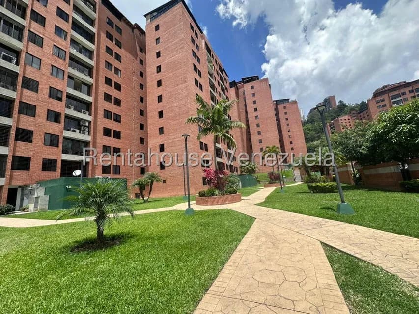 Apartamento (1 Nivel) en Alquiler en Colinas de La Tahona, Distrito Metropolitano