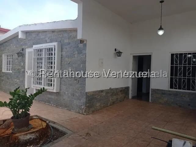 Casa (1 Nivel) en Alquiler en La Hacienda, Lara