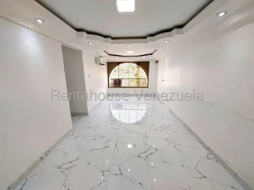 Apartamento En Alquiler En Montalban 3 Jr