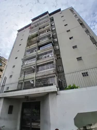 Venta De Apartamento Remodelado En San Bernardino (parte Baja) Cerca Del Saime Cliente Directo