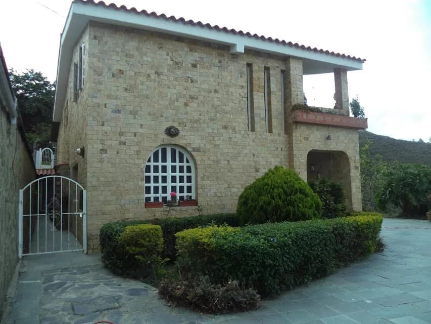 Casa (Duplex) en Venta en La Rosaleda, Miranda