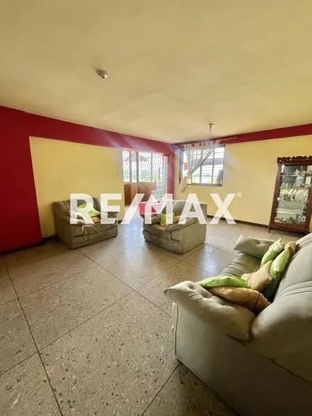 Disponible para Alquiler cómodo y amplio apartamento