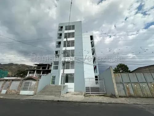 En Obra Gris Oficina En Venta Centro Cristal El Limon 26-13306 Gjg