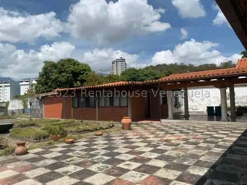Casa En Venta, Tipo Colonial Lolola 24-11897, Cumbres De Curumo, Nc