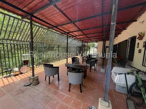 Casa En Venta - El Marques - Caro Inchausti 17505.