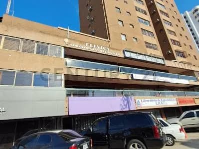 Se Alquila Local comercial u oficina en La Lago. Maracaibo