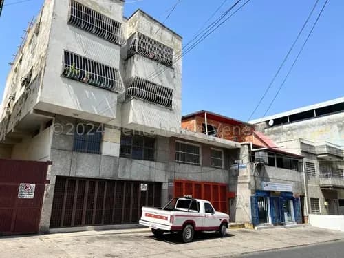 Local En Venta En La Victoria Aragua 25-12775 Irrr