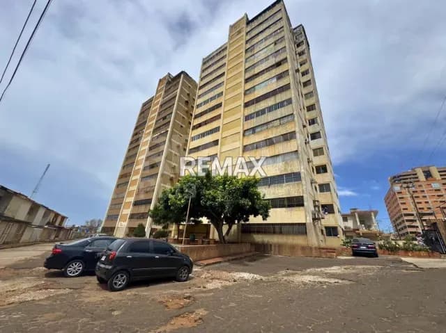 APARTAMENTO EN VENTA RES CAOBOS NORTE