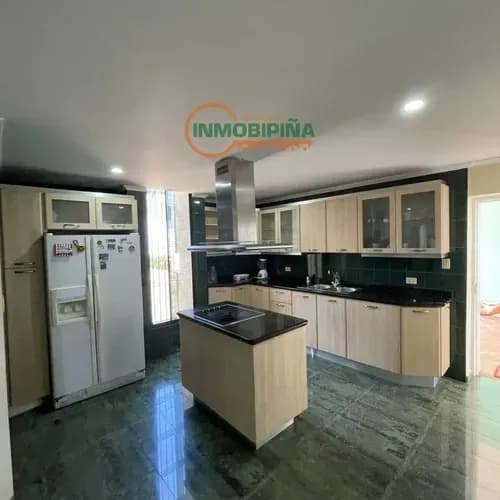 Inmobipiña Vende Casa Quinta En Urb Arivana, Puerto Ordaz, Estado Bolivar - Lp