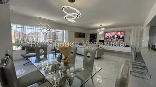 Apartamento Remodelado En Venta, Urb. El Paraiso