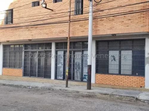 Local Comercial En Alquiler Zona Este 25-20655