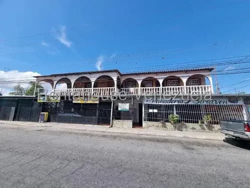 Lcda. Milagros Carrasquel Casa Venta Barquisimeto Lara Union Economica Residencial Economico Código Inmobiliaria Rent-a-house 25-8703