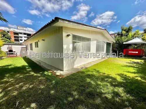 Casa Comercial En Alquiler La Trinidad Md26-20476