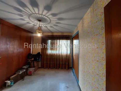 Apartamento Para Remodelar En Venta Santa Eduvigis I 26-15141