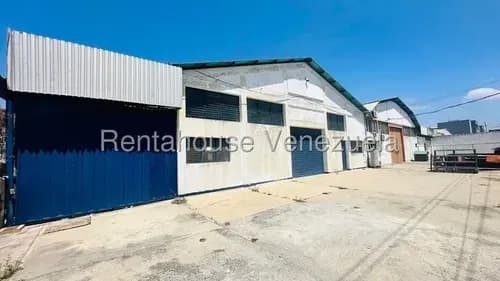 Excelente Galpón En Venta En Zona Industrial 1 Barquisimeto, Con Amplios Espacios Seguros Para Cualquier Tipo De Actividad. María Valera, Cód. 25-21485