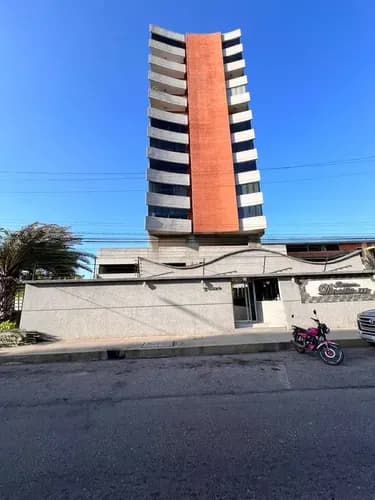 Apartamento En Dinastia Iii Av Bolivar, Lecheria
