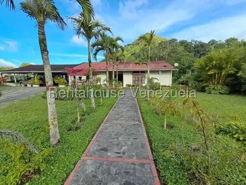 Amplia Casa En Venta En San Agustin Maturin Mls #26-10965