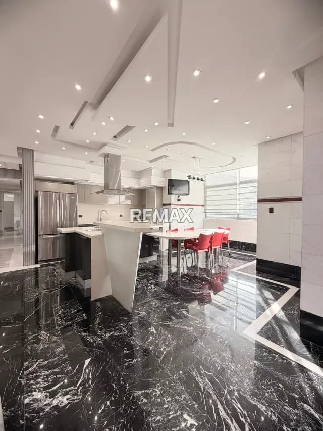 Apartamento de Lujo en Casupo Garden, 4 Avenidas El Parral