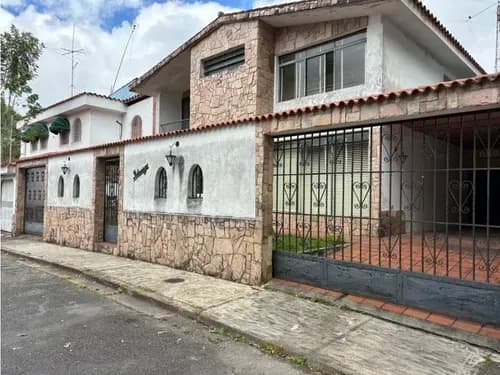 Casa En Venta En Urb Los Castores San Antonio De Los Altos