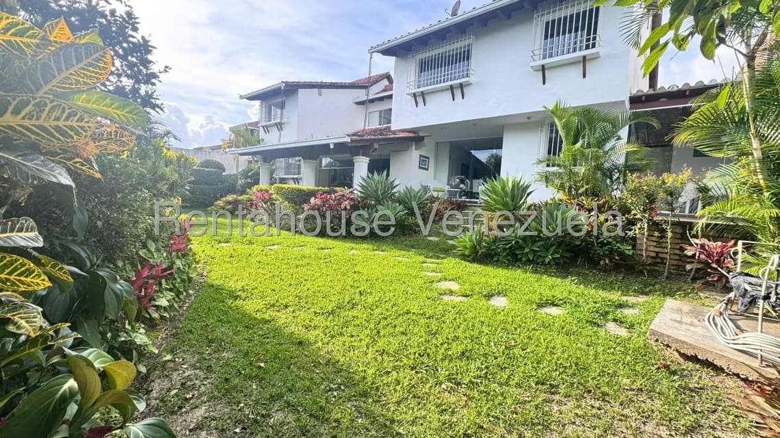 Casa (Multipes Niveles) en Venta en Alto Hatillo, Distrito Metropolitano