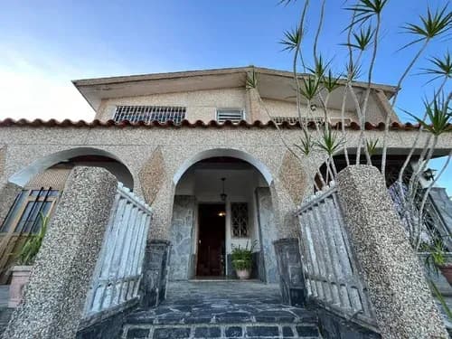 Casa En Venta Urb Los Castores