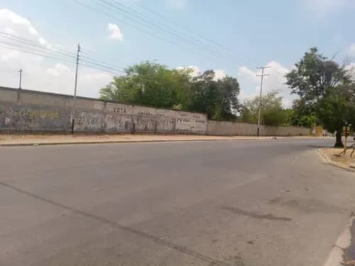 Terreno En La Intersección Avenida Aragua - Dr Montoya