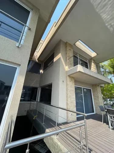 Casas Bote B Lecheria Venta 760m2