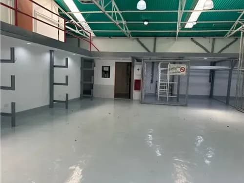 Vendo/alquilo Galpón 300+120m2 El Bosque 5509