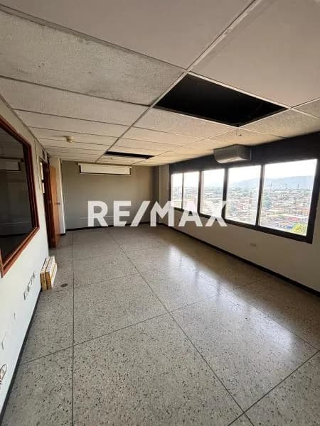 Oficina en Venta Edificio Profesional Don Martin Zona Centro - Barquisimeto