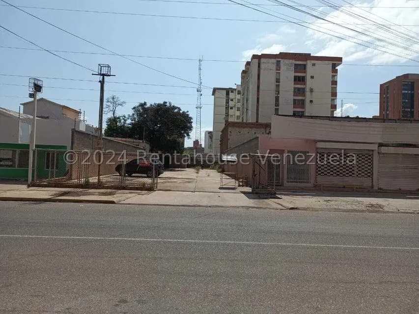 Comercial (Local Comercial) en Venta en Calle 72, Zulia