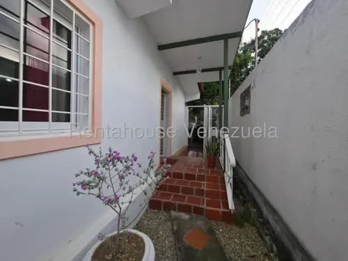 Venta Casa Totalmente Remodelada En Pequeño Urbanismo Exclusivo Con Clima De Montaña En Agua Viva,cabudare,lara Mehilyn Perez