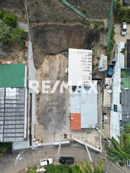 EN VENTA TERRENO COMERCIAL RESIDENCIAL