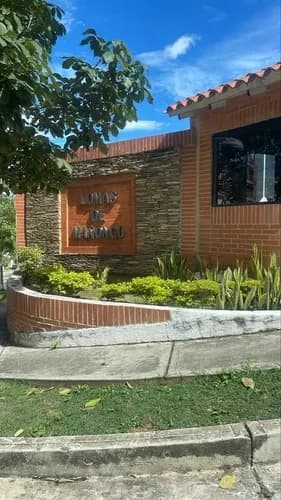Confortable Apartamento Semi-amoblado En Alquiler Con Internet De Fibra Óptica Y Doble Puesto Techado Conjunto Residencial Lomas De Manongo, Trigal Norte / Mañongo To-skd