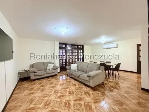 Apartamento En Venta En La Urb. Lomas Del Avila #26-19291