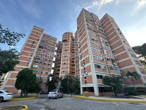 Moderno Apartamento Amoblado En Alquiler Con Proyector De Cine Integrado Y Estudio En Nueva Segovia Barqisimeto,lara Mp