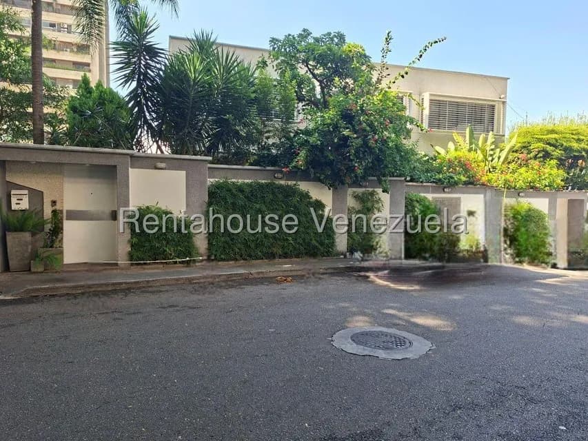 Casa (Multipes Niveles) en Venta en Los Palos Grandes, Distrito Metropolitano