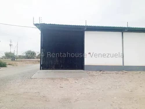 Milagros Inmuebles Galpon Industrial Alquiler Barquisimeto Lara Zona Oeste Economica Comercial Economico Código Inmobiliaria Rent-a-house 24-24466