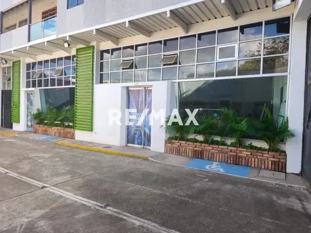 ALQUILER DE LOCAL COMERCIAL 1