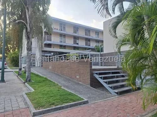 Elegante Apartamento 95 Mts2 En Venta Barquisimeto Este | 11 Años Construcción, 3 Habitaciones, 2 Puestos Estacionamiento, Planta Eléctrica, Piscina | Venta Por Diana Blanco #25-19950
