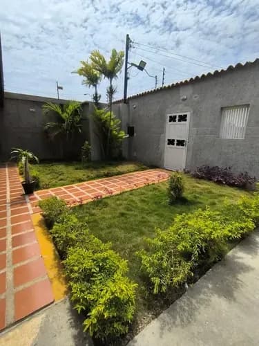 Casa Para Uso Comercial Ubicada En Morro Iii, Lechería