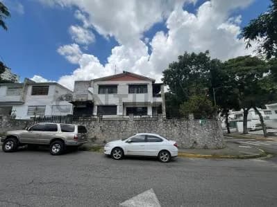 Alquiler Casa Comercial en Colinas Bello Monte con Excelente Ubicación