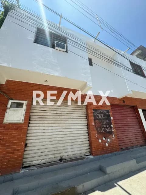 EN ALQUILER LOCAL COMERCIAL EN PLENO CASCO CENTRAL DE TUCACAS.