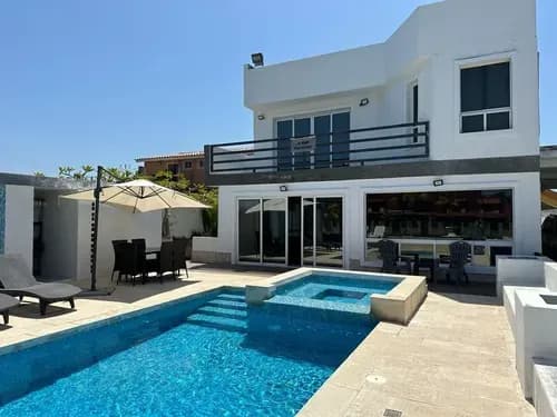 Hermosa Casa En Puerto Encantado Para Alquiler Vacacional O Venta
