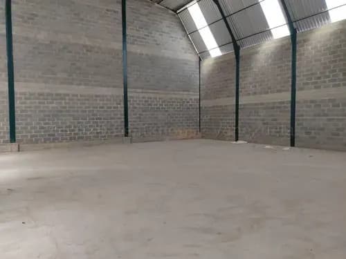Raíza Suárez Vende 2 2 5 1 4 9 Galpón Con Zona De Almacenamiento, Área De Carga Y Descarga, Estructura Para Oficinas Ubicado En Zona Industrial Barquisimeto