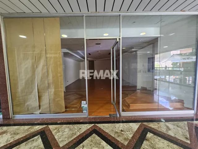 Local comercial en el CC Manzanares Plaza